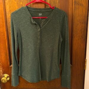 GAP Henley.  Pretty sure it’s never been worn.
